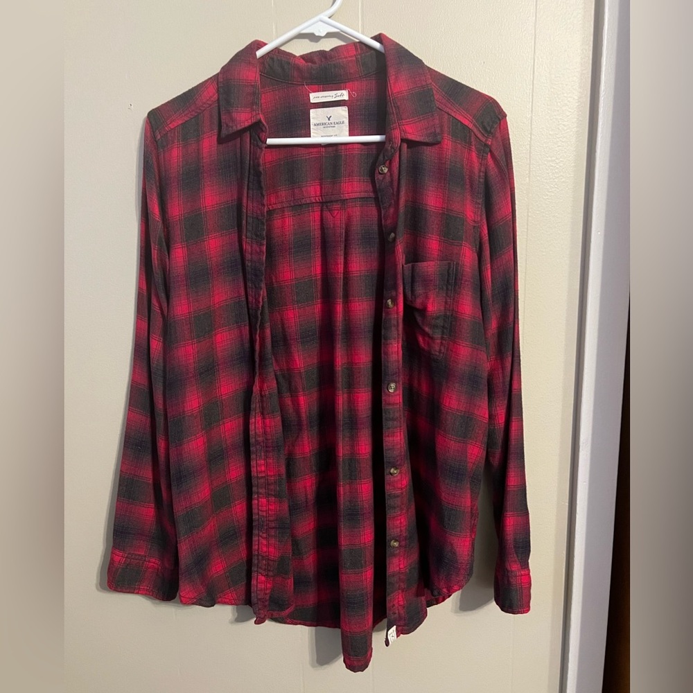 American Eagle flannel size medium plaid outdoors hiking camping granola girl